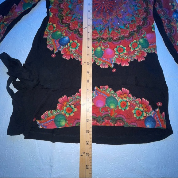 Desigual Women\'s Black Floral Top Floral Long Sleeve Top Sz Medium Multicolor